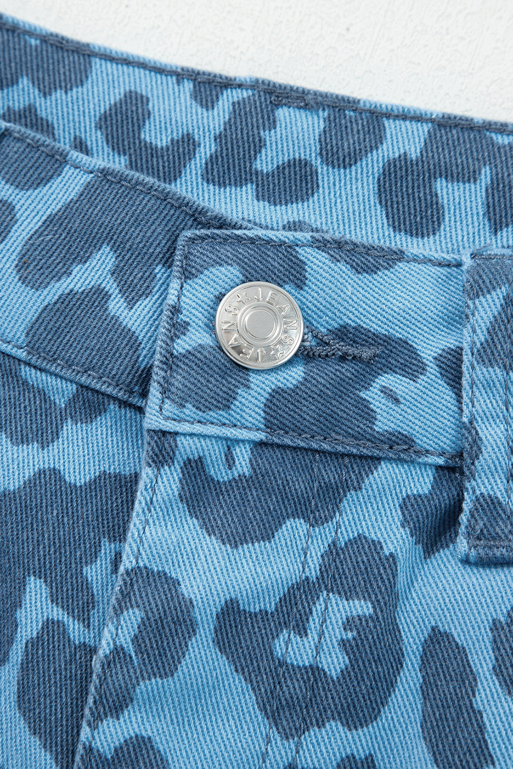 Pantalón Vaquero Azul Cielo Animal Print