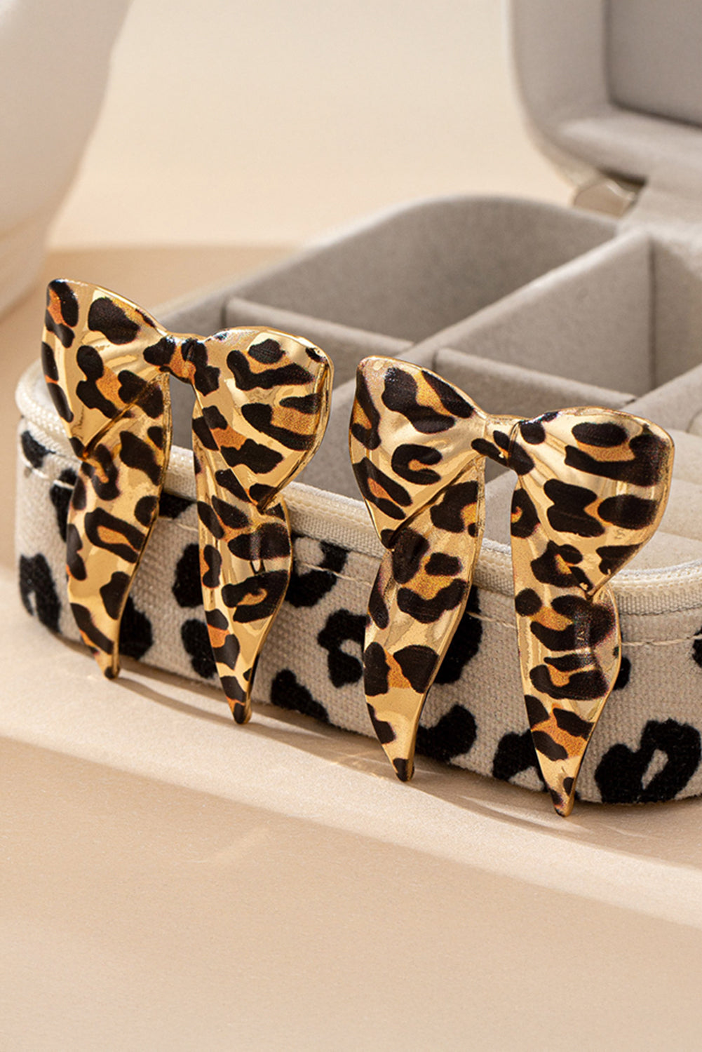 Pendientes Dorados Lazo Leopardo