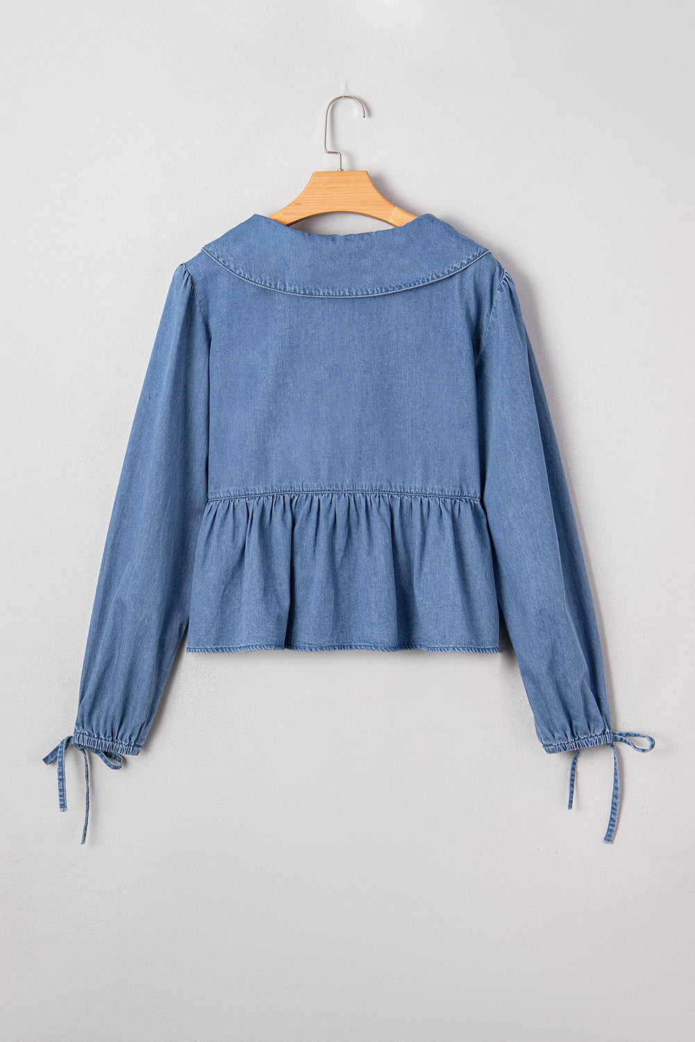 Blusa Azul Corte con Volante