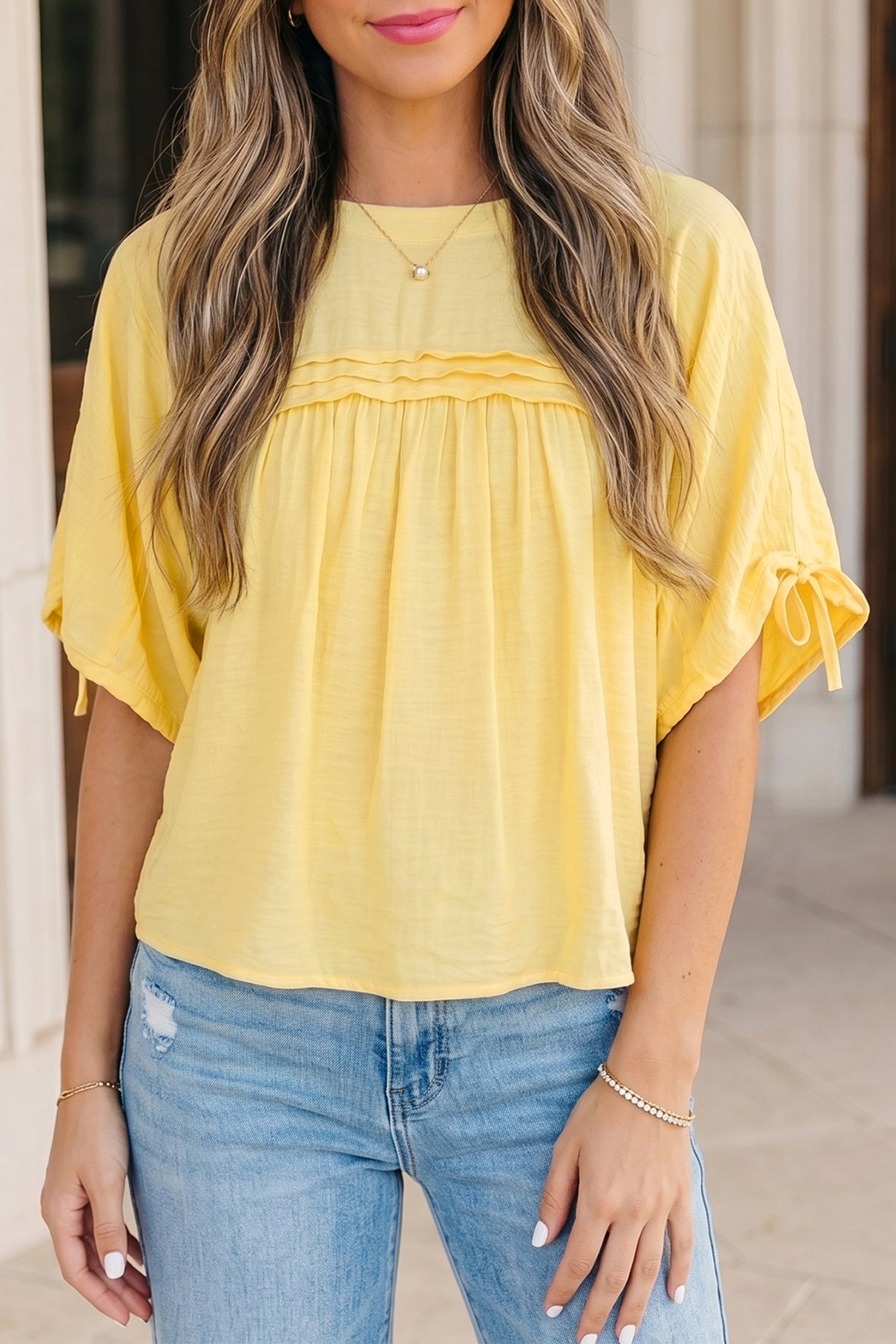 Blusa Amarilla con Lacitos