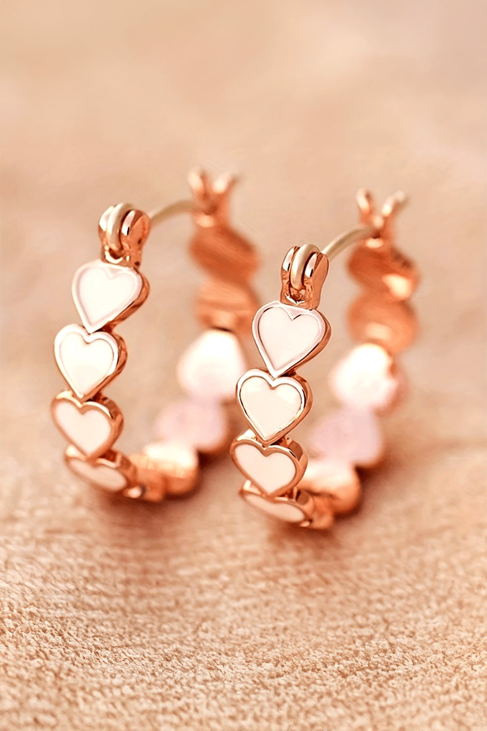 Aros de Corazones Blancos