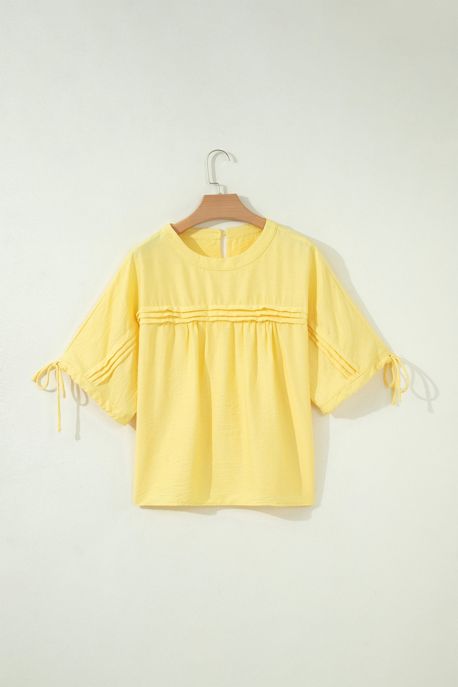 Blusa Amarilla con Lacitos